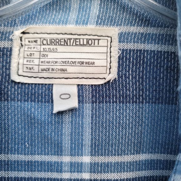 Womans Designer Button down - Picture 3 of 3